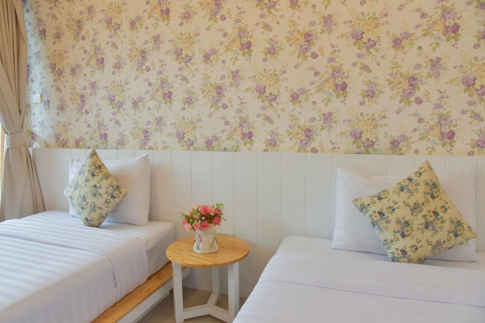 Milano Huahin Hotel Exterior photo
